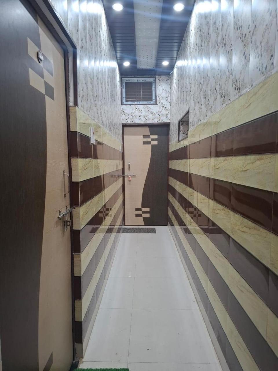 Hotel Sgh Subhadra Guest House Ayodhya Exterior foto